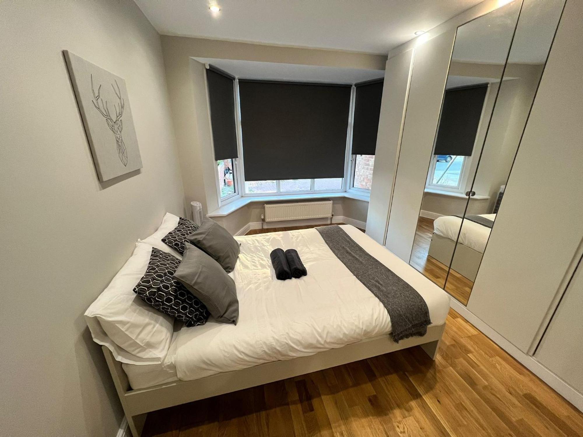 New! Lovely 2 Bed Serviced With Free Parking London