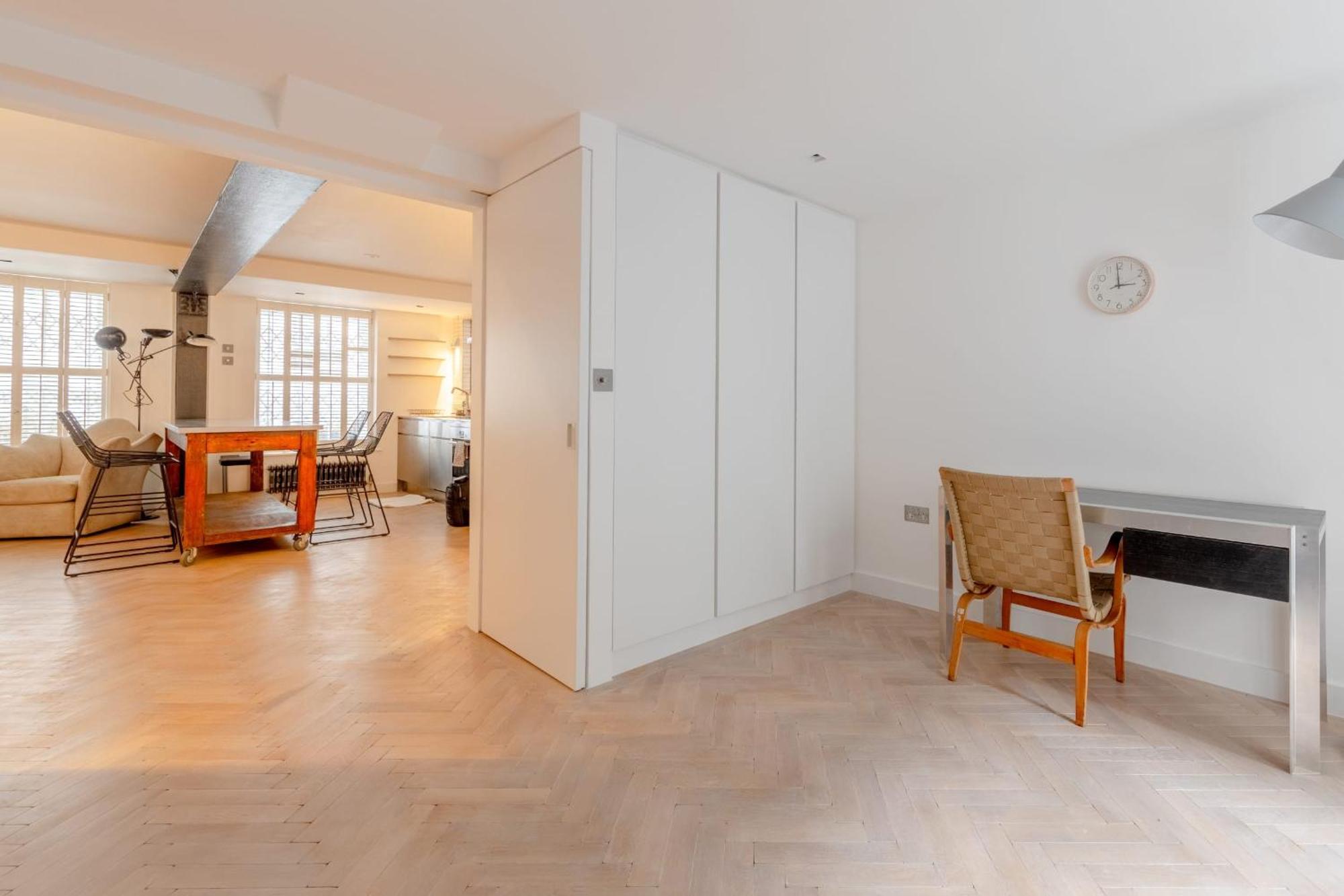 Sleek & Stylish 2bd Flat - Warren Street Lägenhet