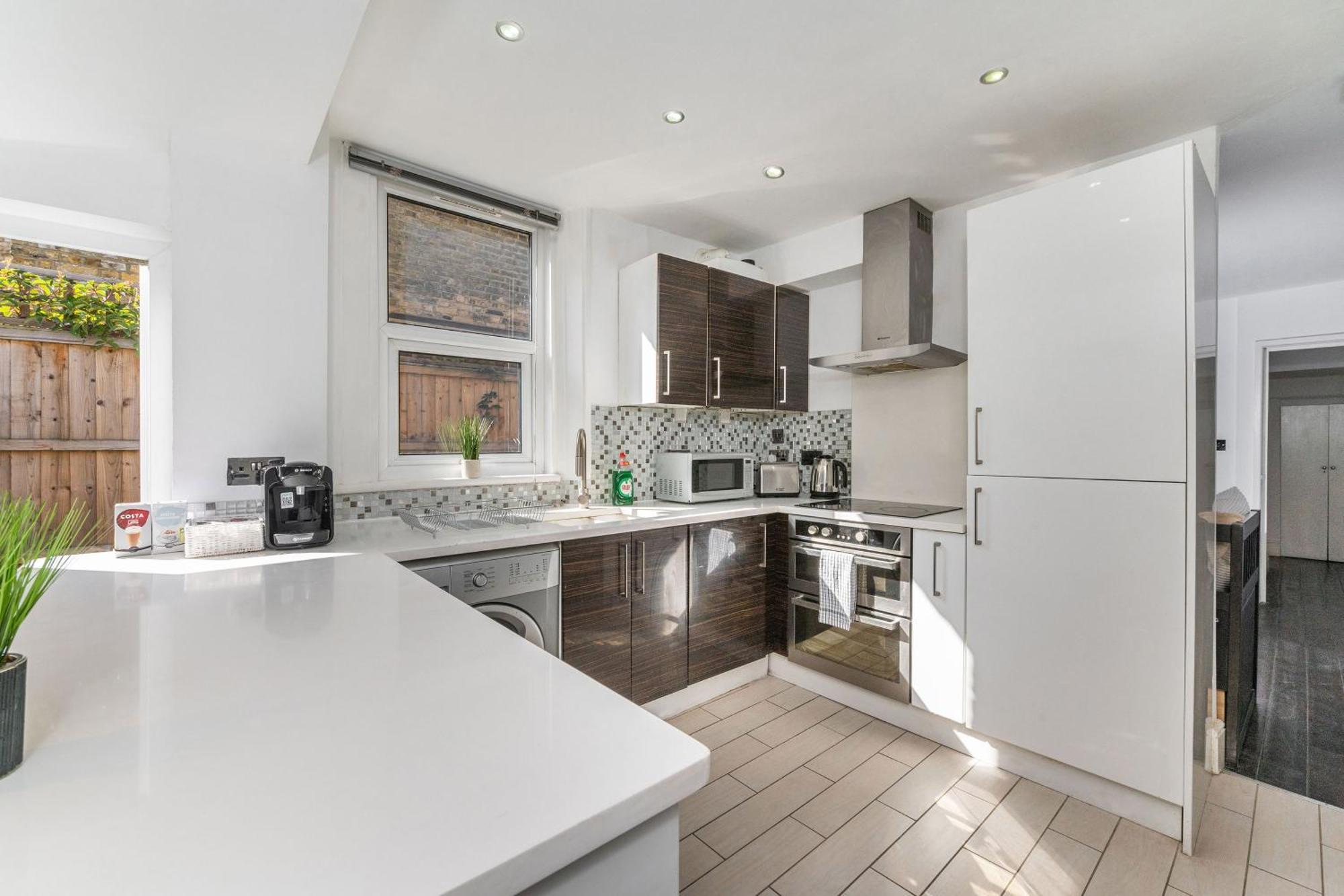 Stylish By Eye With A Small Garden London