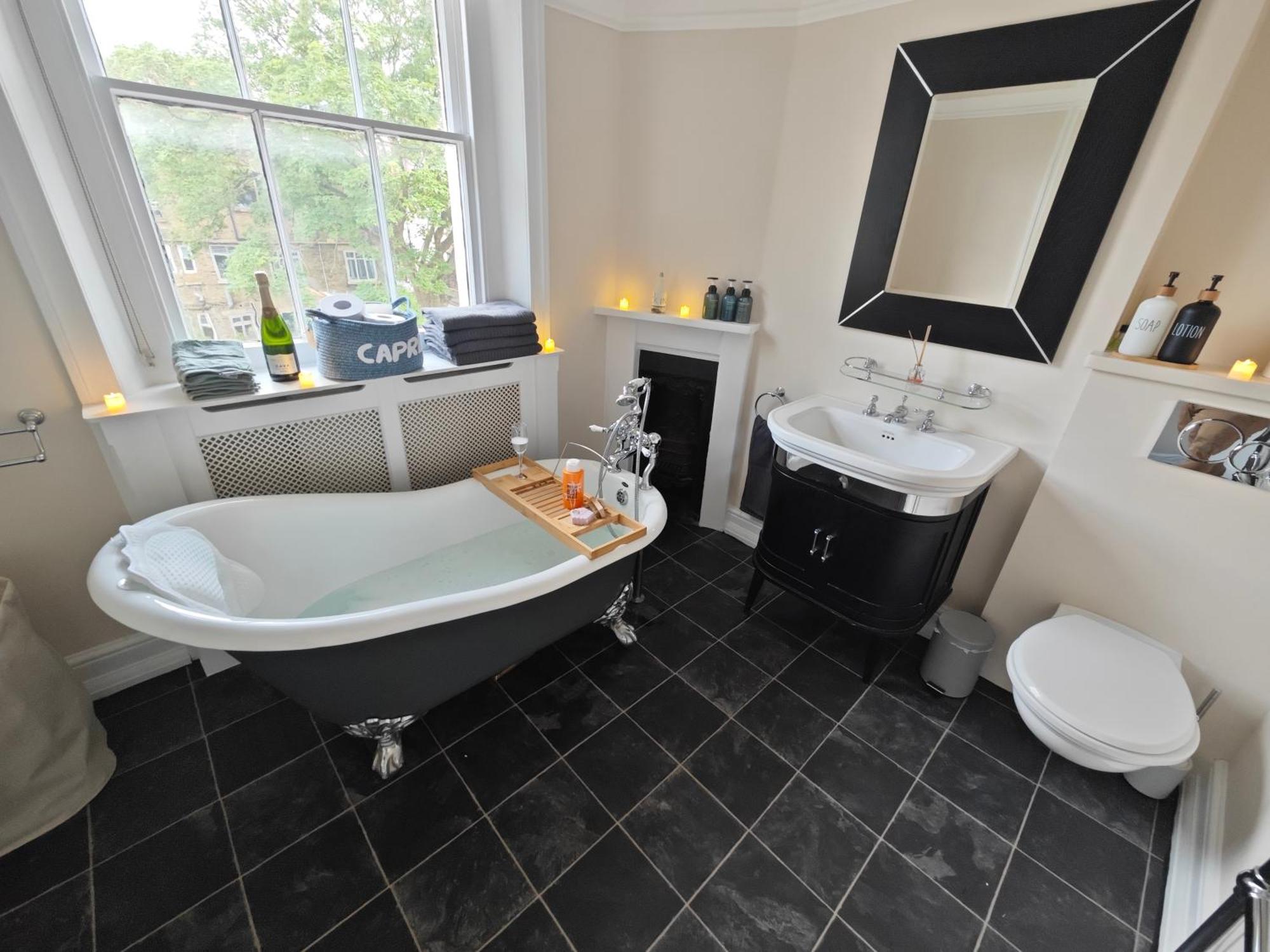 Stunning 4 Bedroom Flat In Regent's Park - Abbey Rd * London