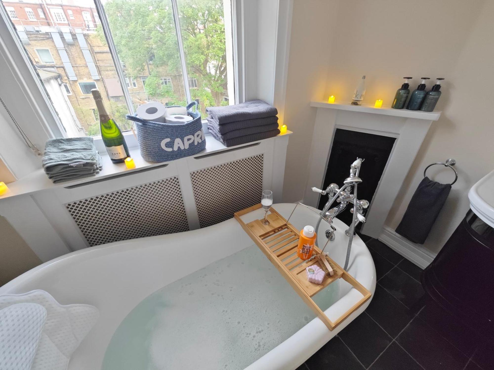 Stunning 4 Bedroom Flat In Regent's Park - Abbey Rd London