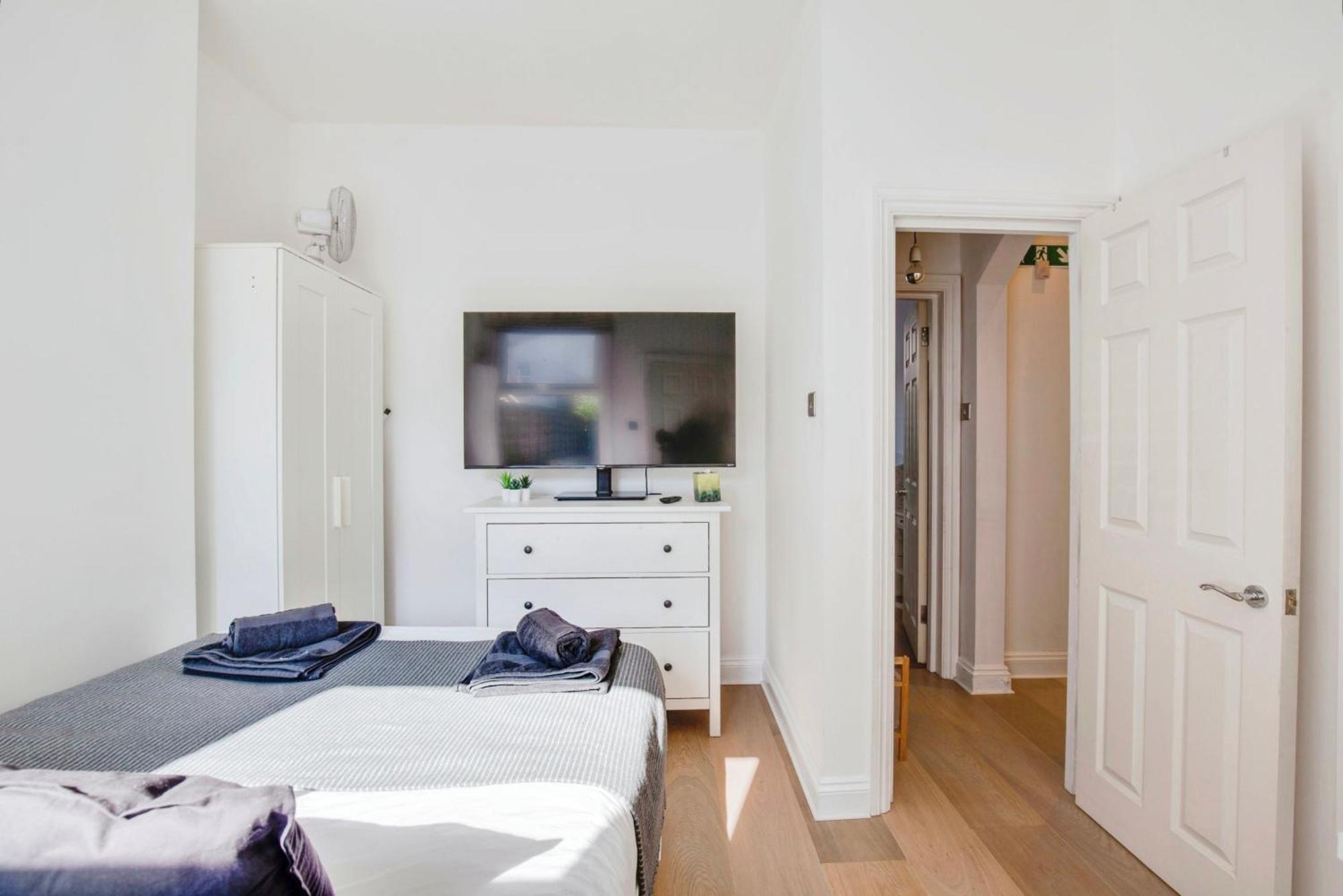 Leilighet Lovely 2 Bedroom Ground Floor Flat With Garden. *