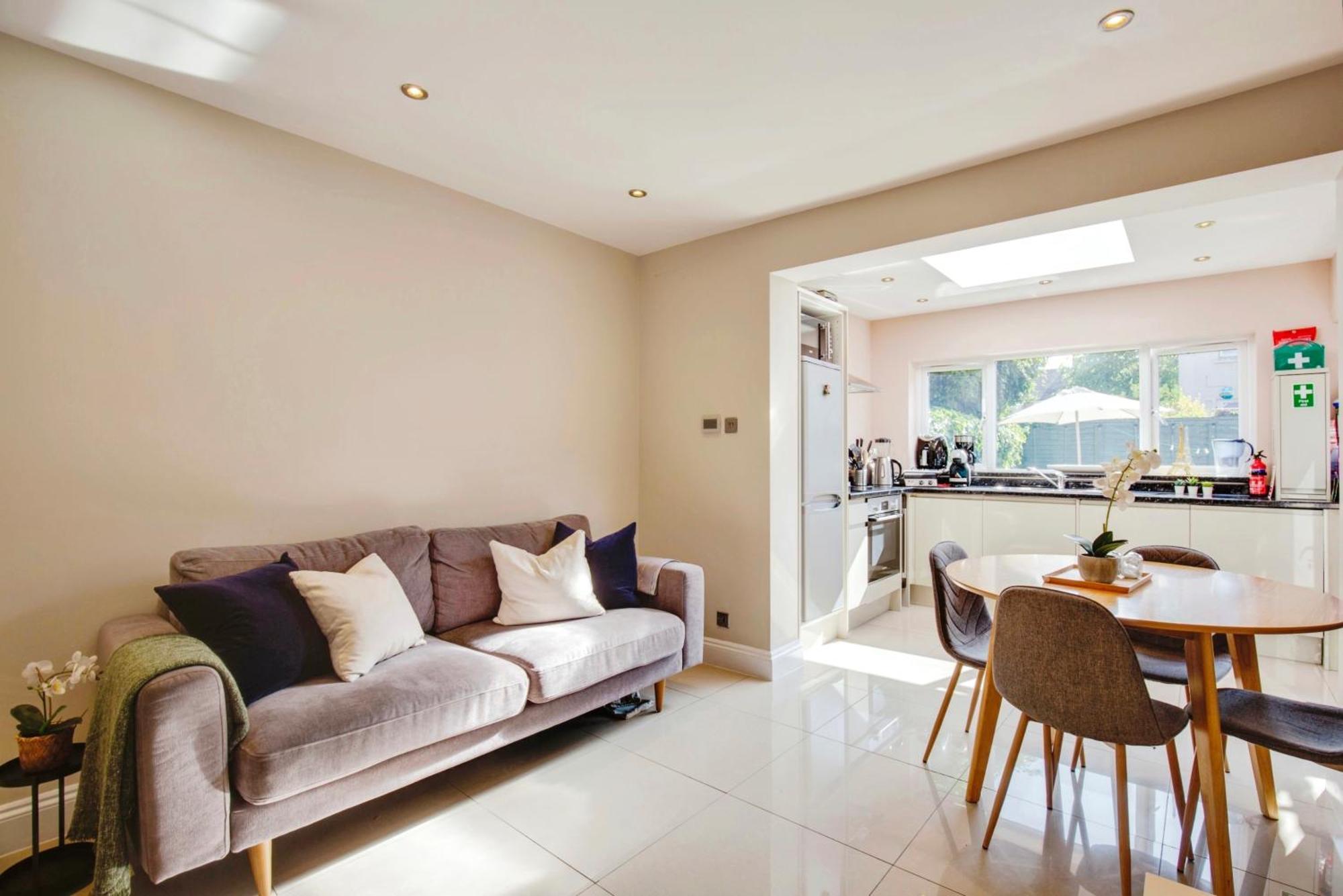 Leilighet Lovely 2 Bedroom Ground Floor Flat With Garden. London