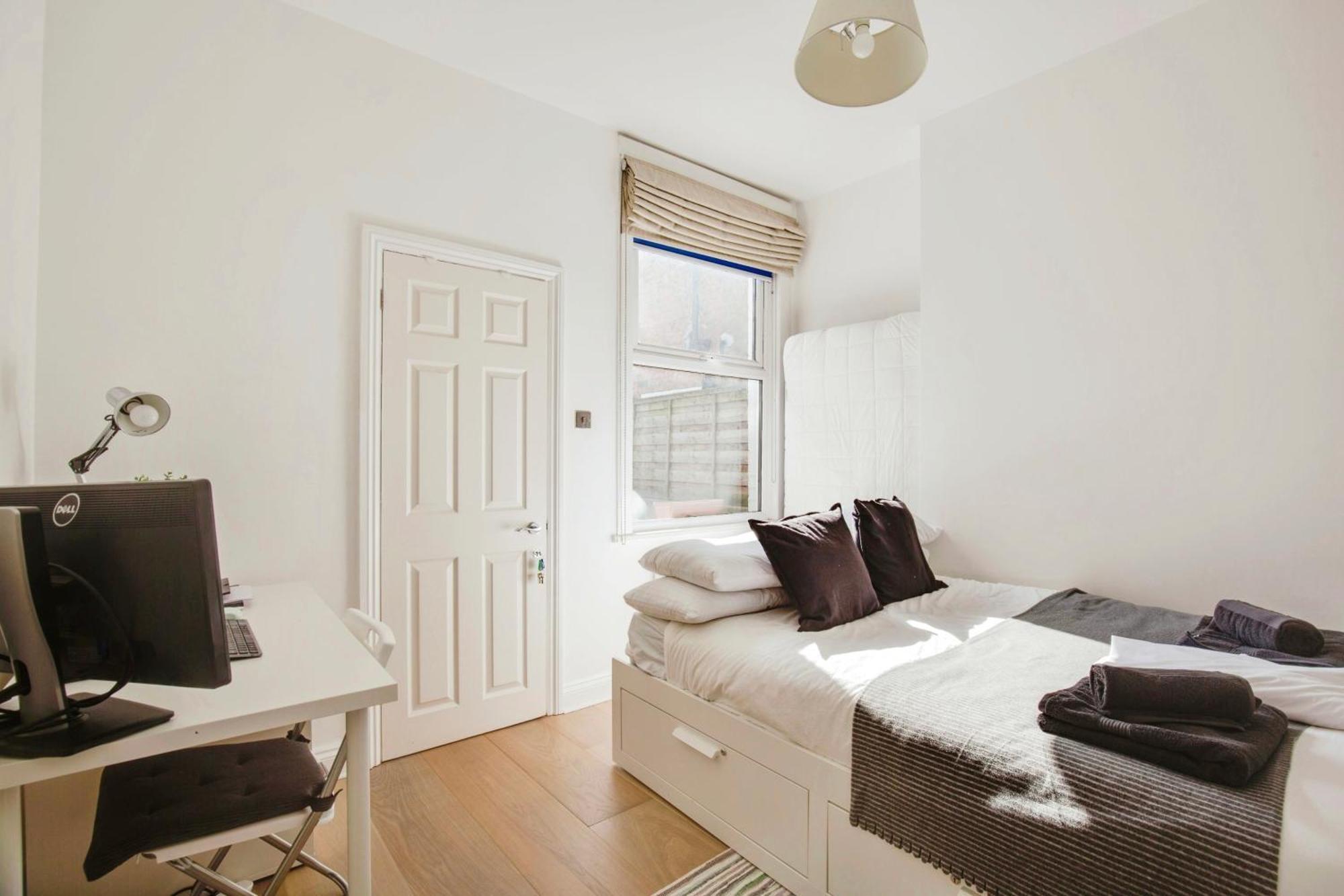 Leilighet Lovely 2 Bedroom Ground Floor Flat With Garden. *