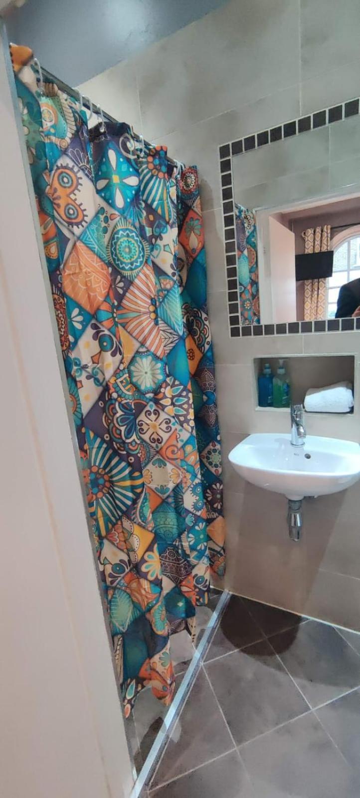 Cosy 2 Bedroom In City Center Euston