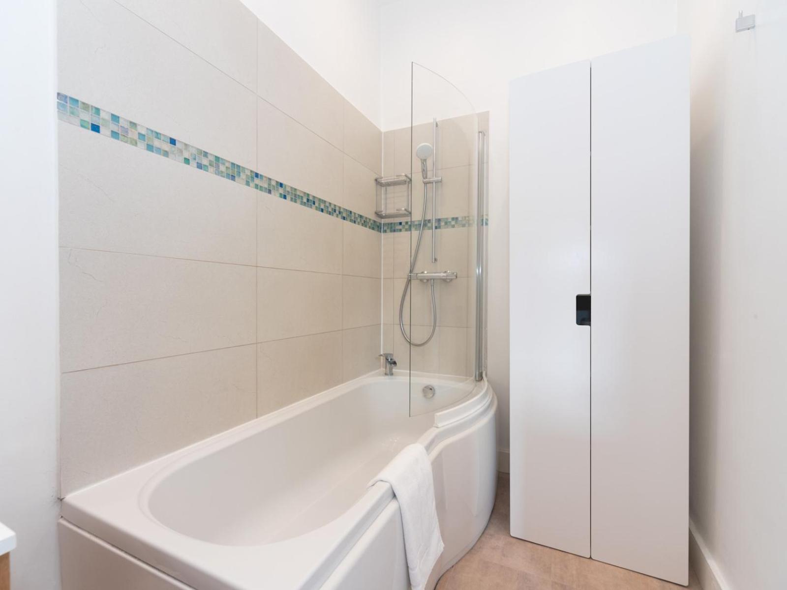 Pass The Keys Comfort Style - Near Notting Hill Londen