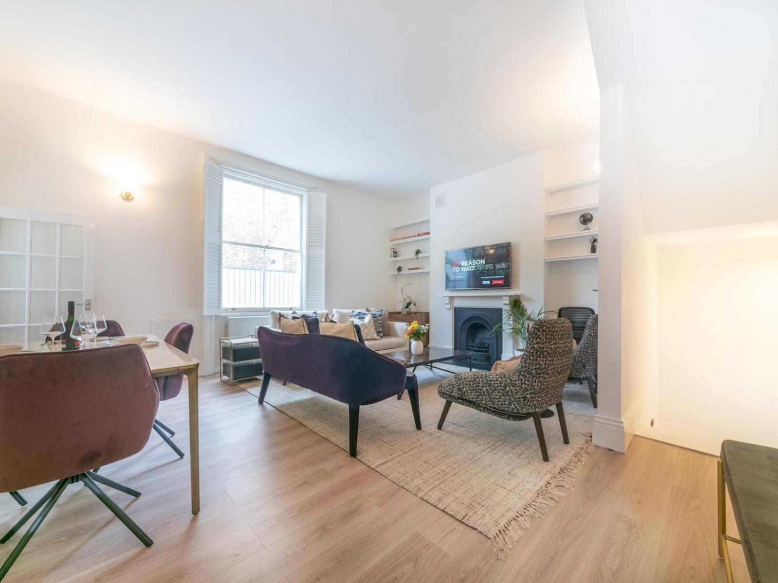 Pass The Keys Comfort Style - Near Notting Hill