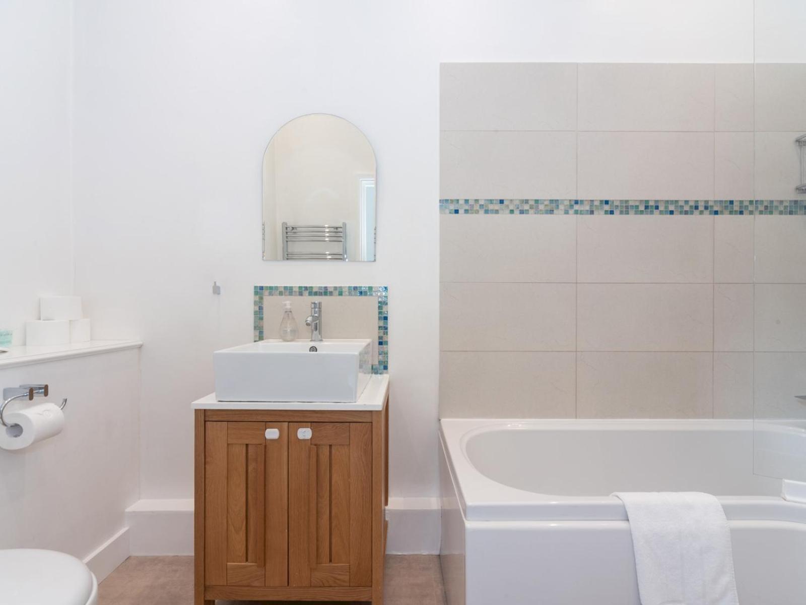 Pass The Keys Comfort Style - Near Notting Hill * Londen
