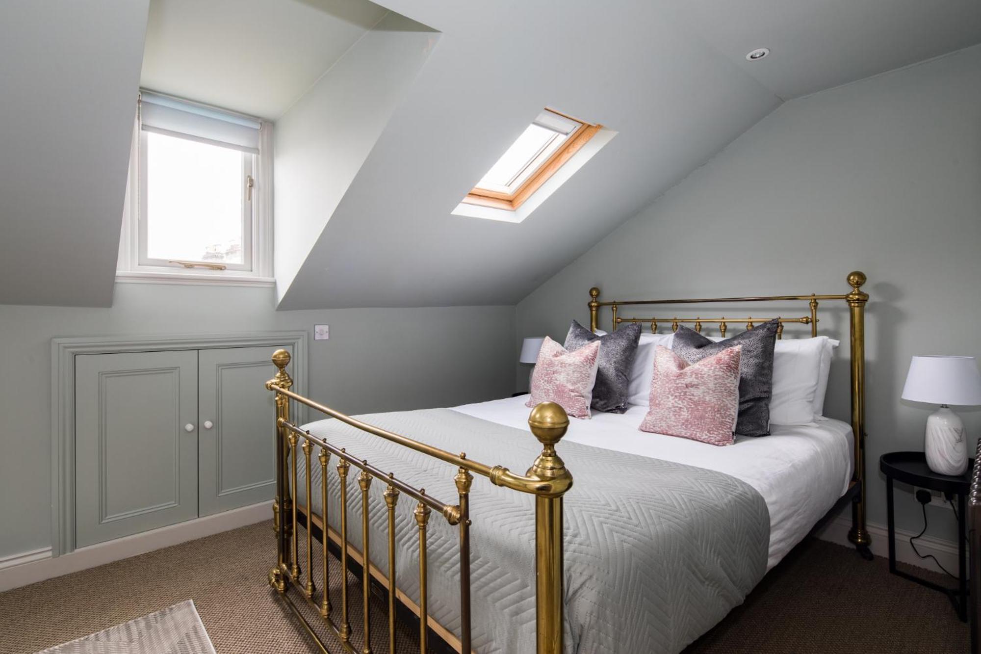 Appartement Homely Parkside 2-bed In Primrose Hill Londen
