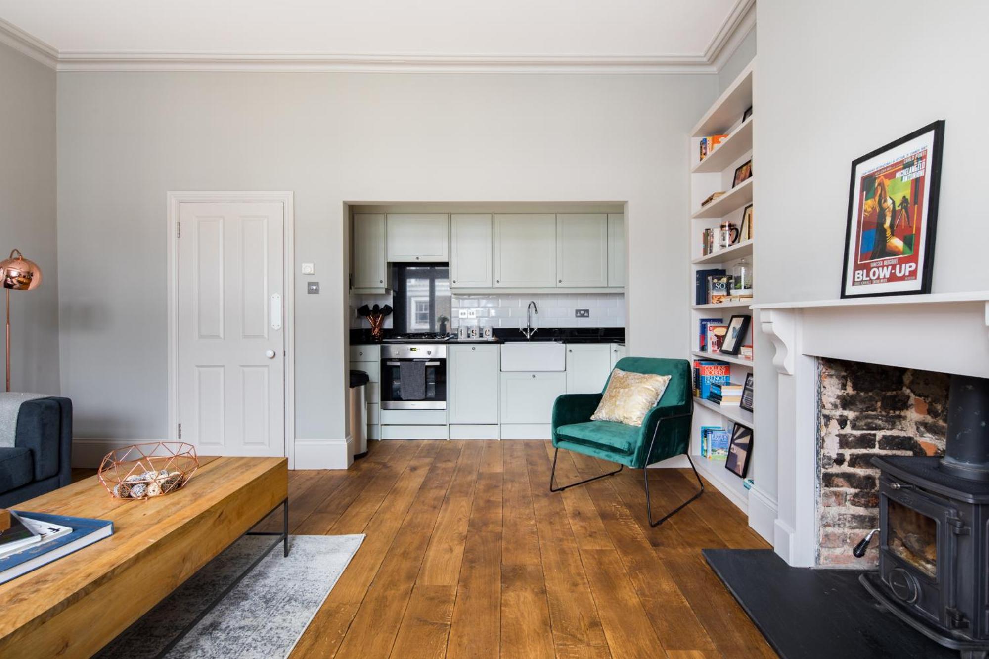 Homely Parkside 2-bed In Primrose Hill Appartement Londen