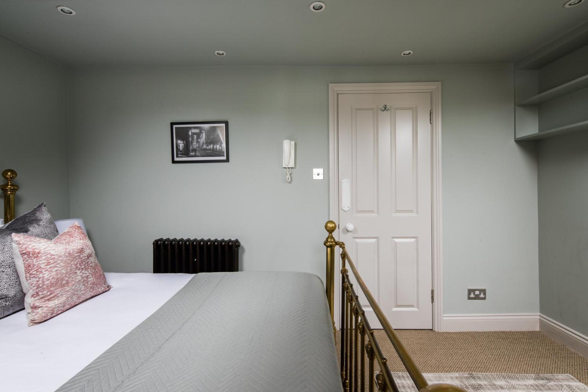 Homely Parkside 2-bed In Primrose Hill Appartement Londen