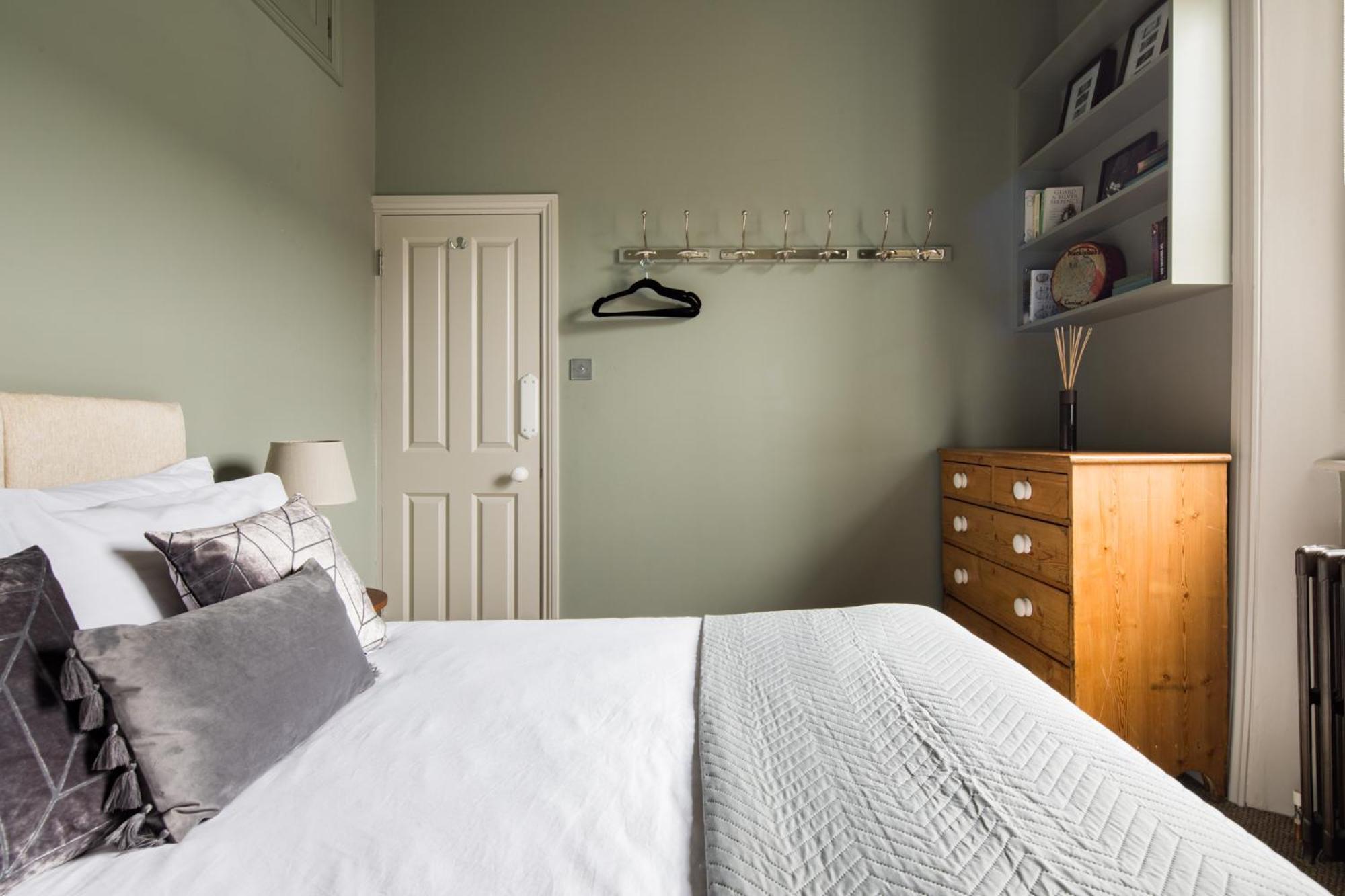 Homely Parkside 2-bed In Primrose Hill Appartement *