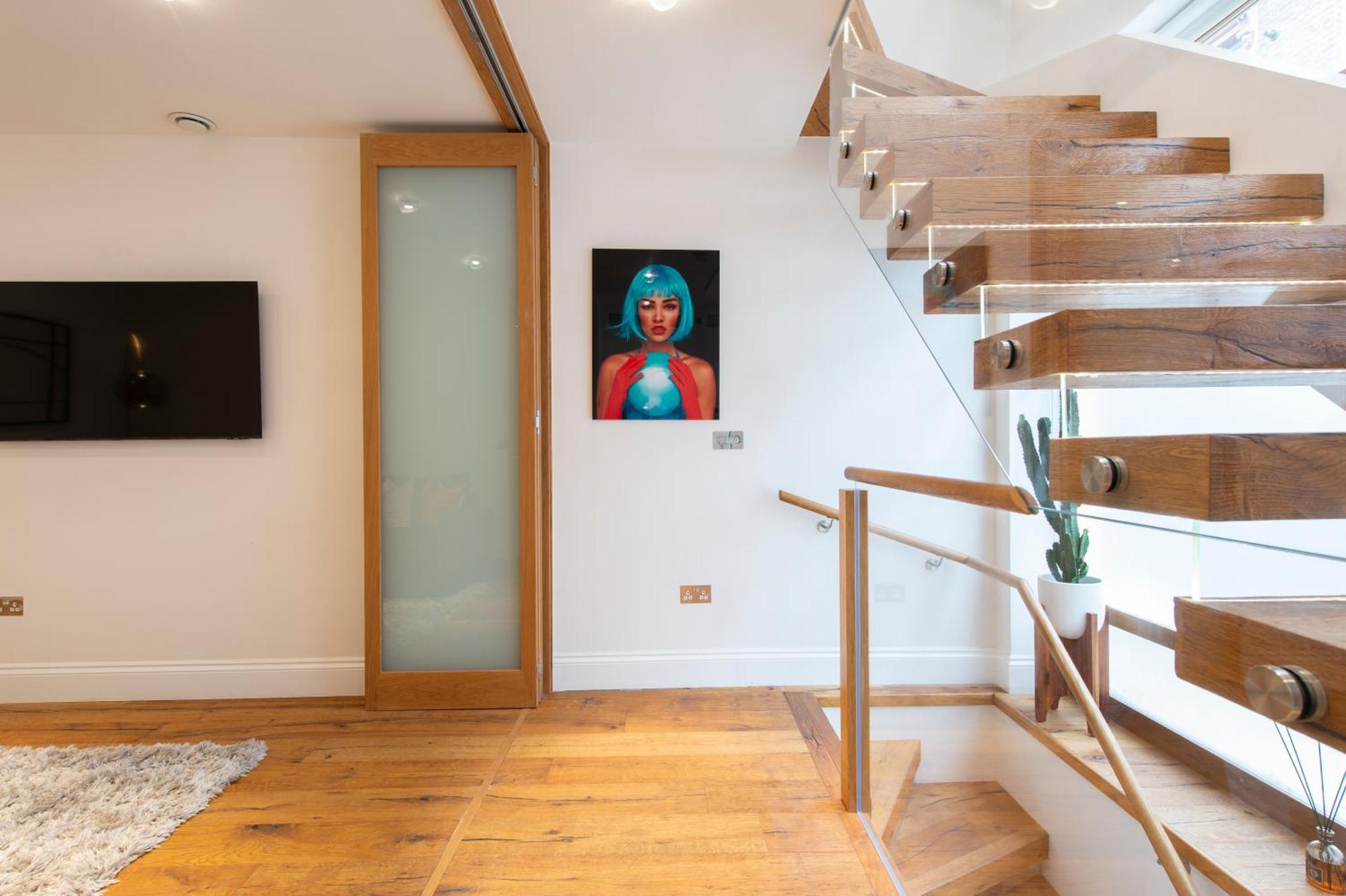 Leilighet Soho Harmony Haven: Chic 2-bed, 2-bath Urban Retreat