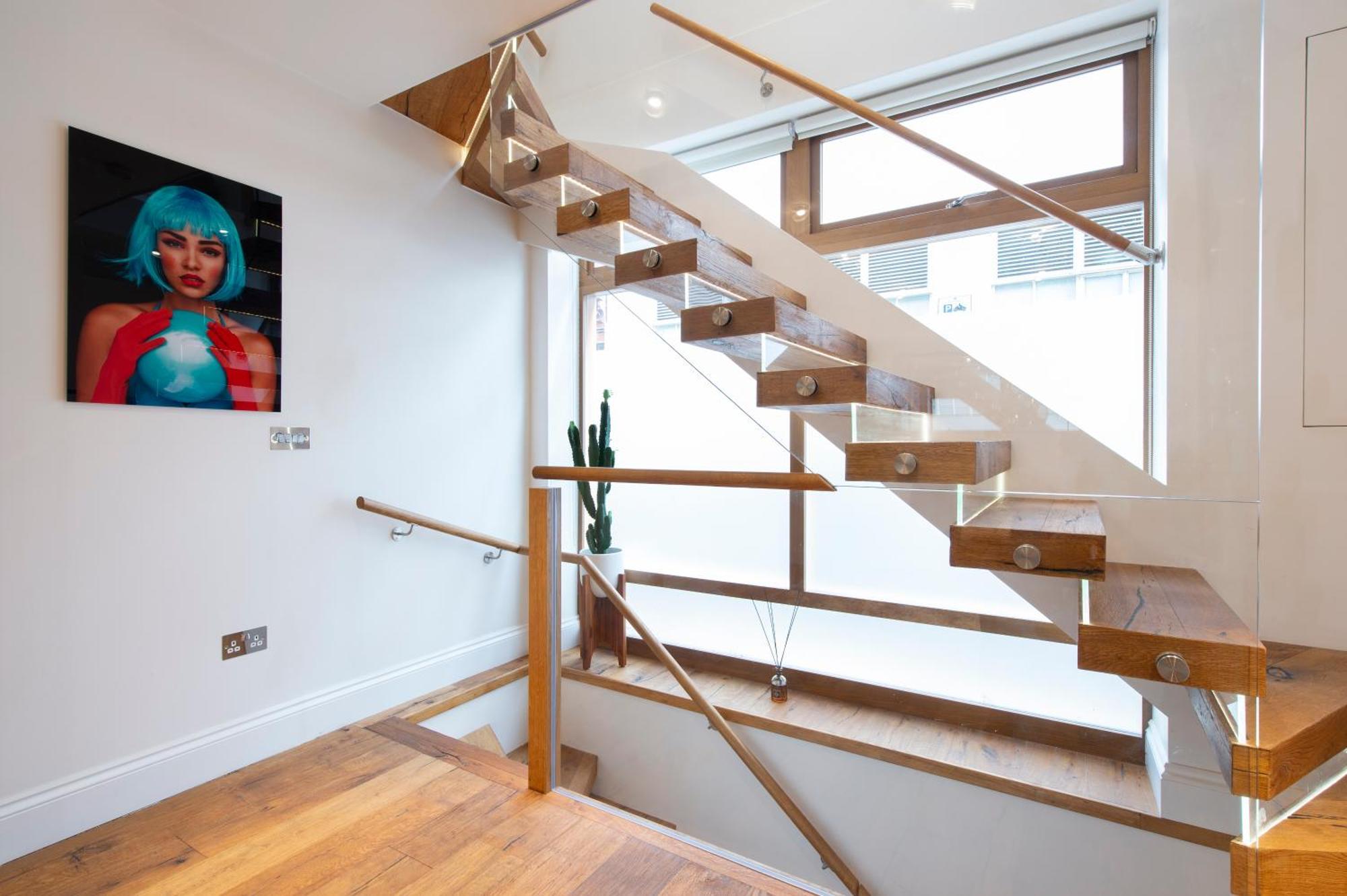 Leilighet Soho Harmony Haven: Chic 2-bed, 2-bath Urban Retreat *