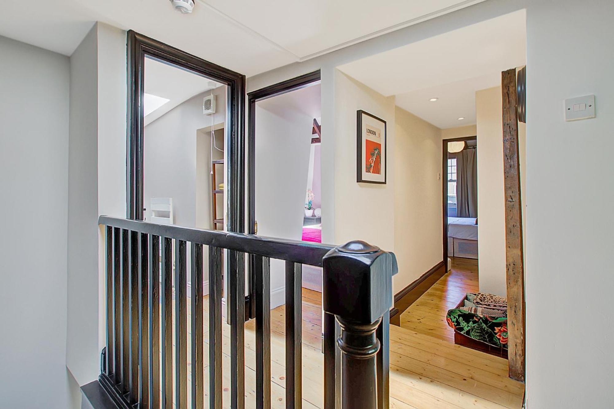Old Street Iconic Warehouse Style 4 Bedroom 2 Bath House Prime Location Lejlighed *