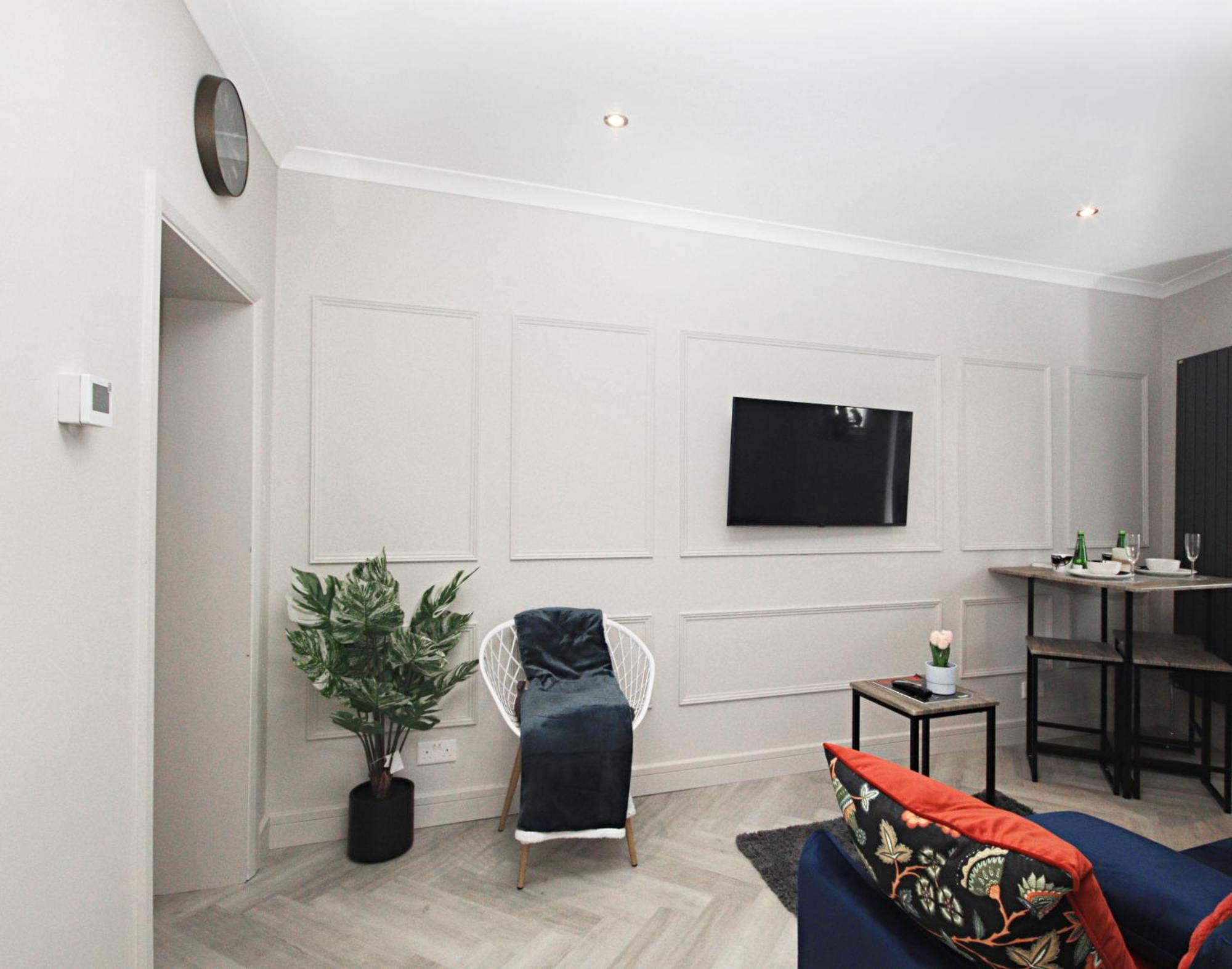 Rayan Heights Cosy 1 Bedroom Flat Sleeps 2 Perfect For Contractors Tourists Families - Free Parking London