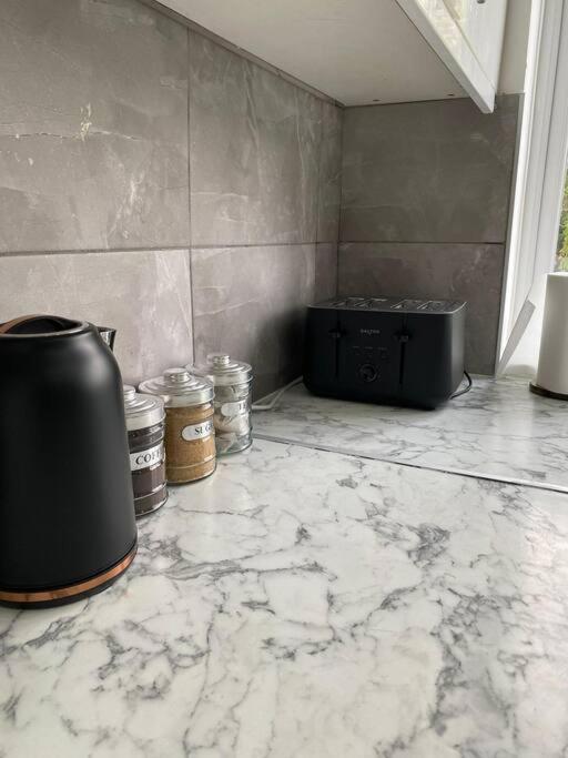 Appartement Luxury 2 Bedroom Apartment, Parking, Few Minutes Walk From Wembley Stadium