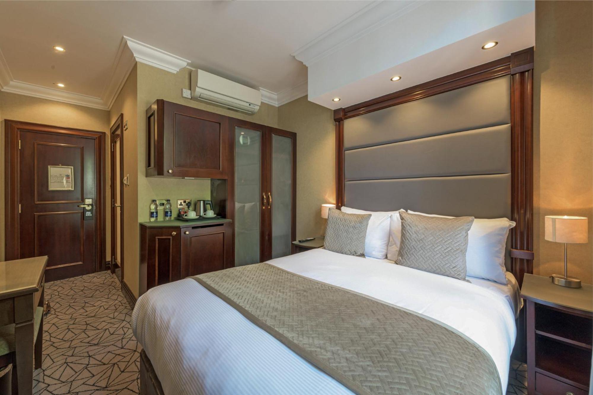 Hyde Park International Hotell