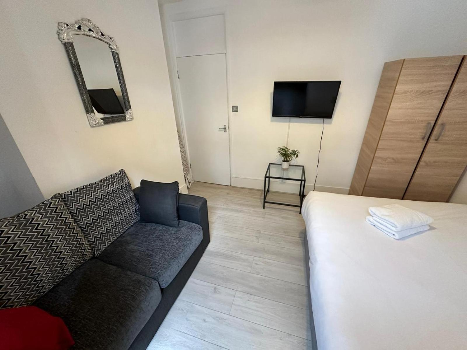 Miles Building Apartment
