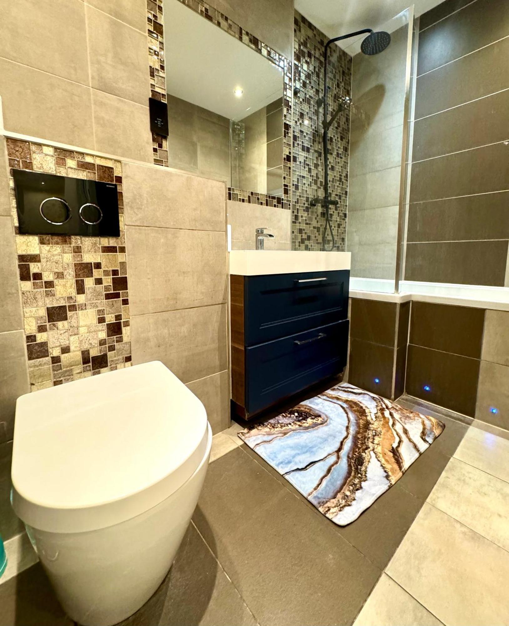 The Kings Palace Central By Wild Apartment London