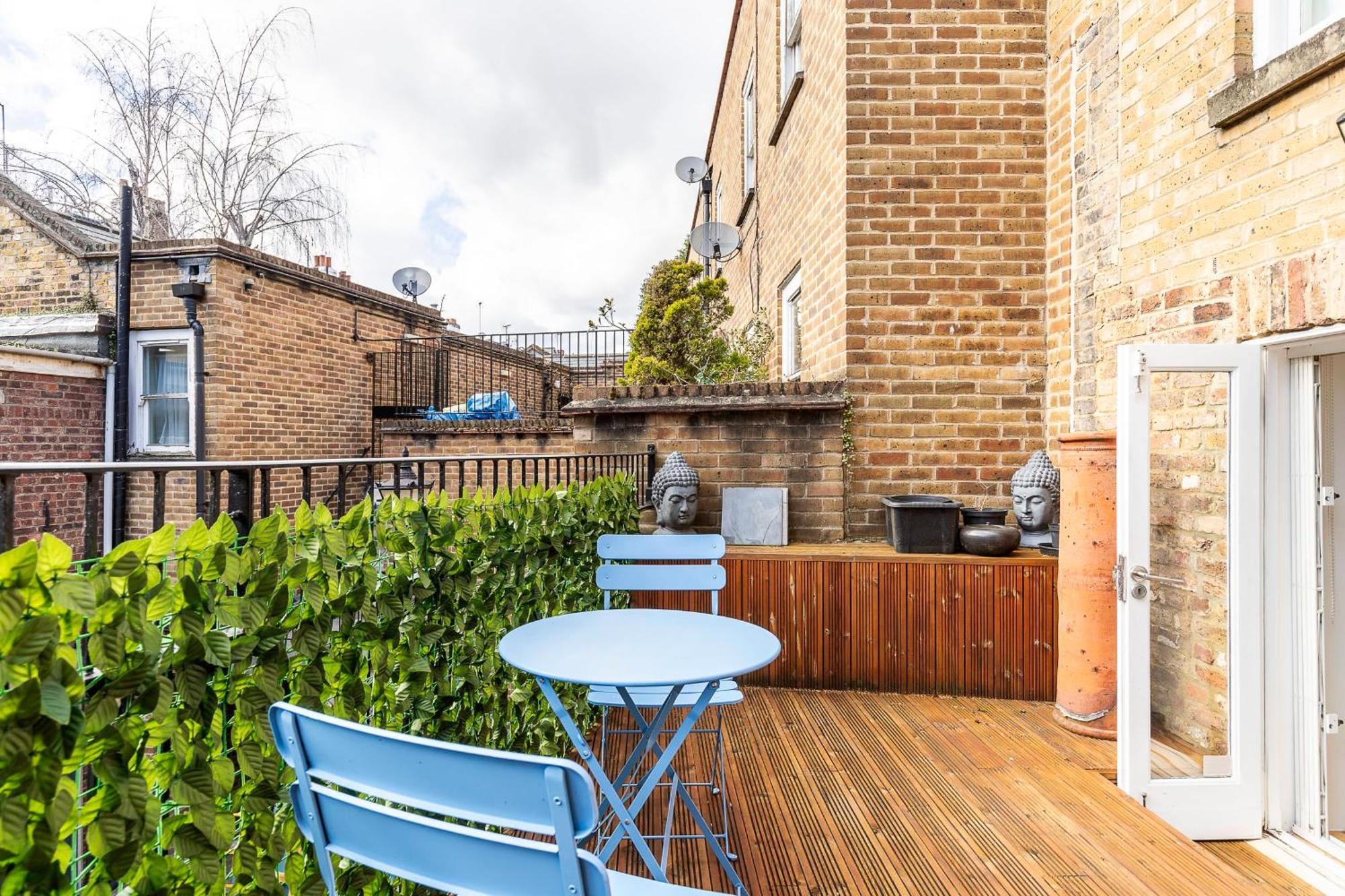 Charming Two Bed Maisonette In Notting Hill Appartement Londen