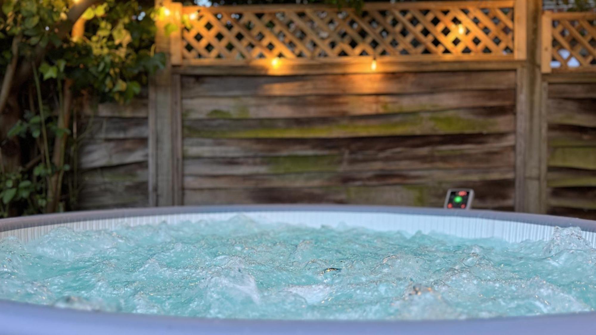 Apartment Hammersmith - Hot Tub, Cinema & Gaming London