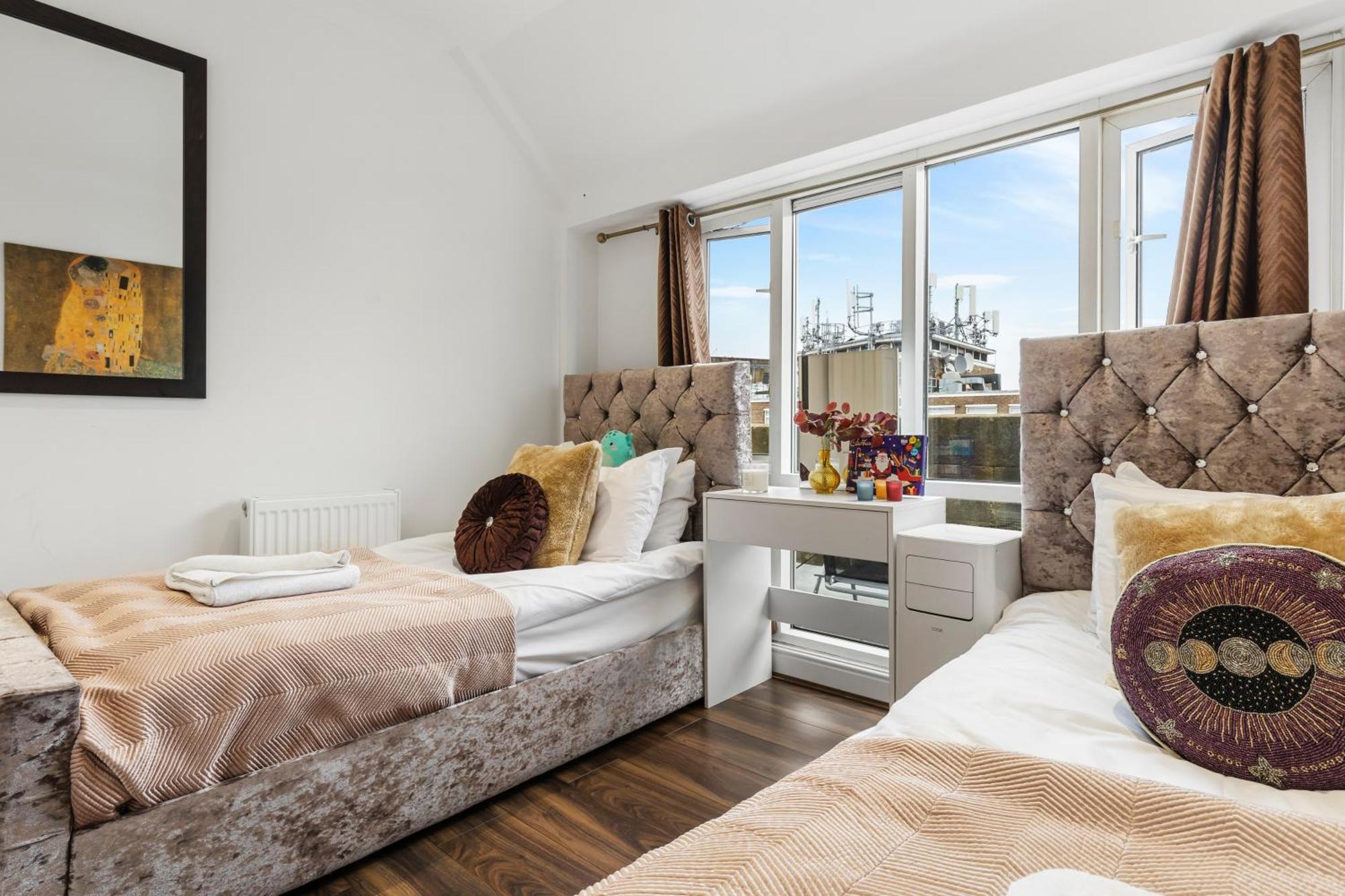 Mayfair Haven Stylish 2 Bed In 65gcm Londen