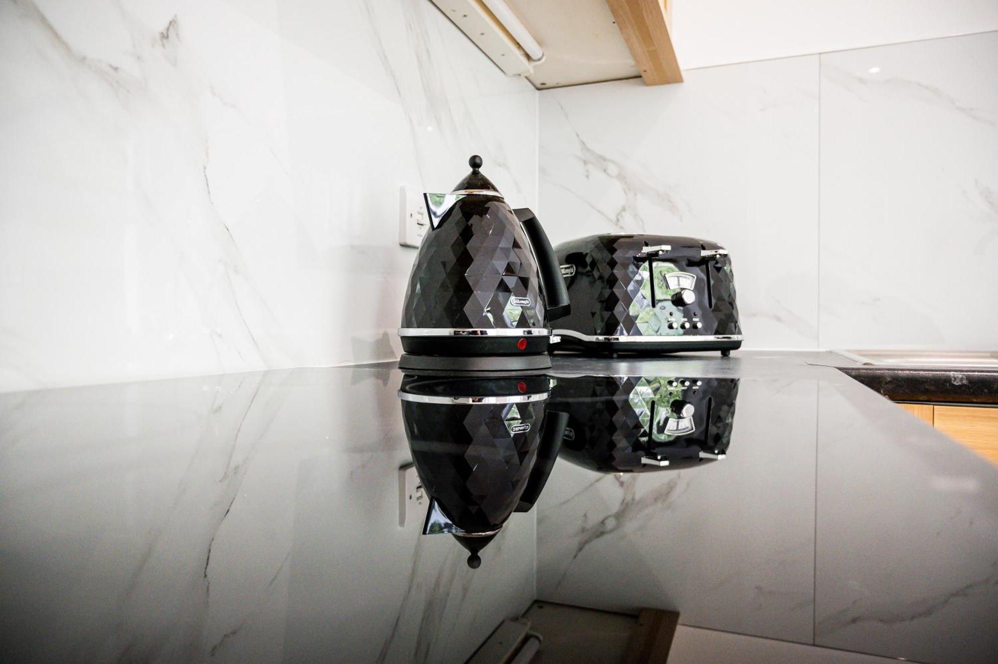 Avari - Gray's Collection * Londen