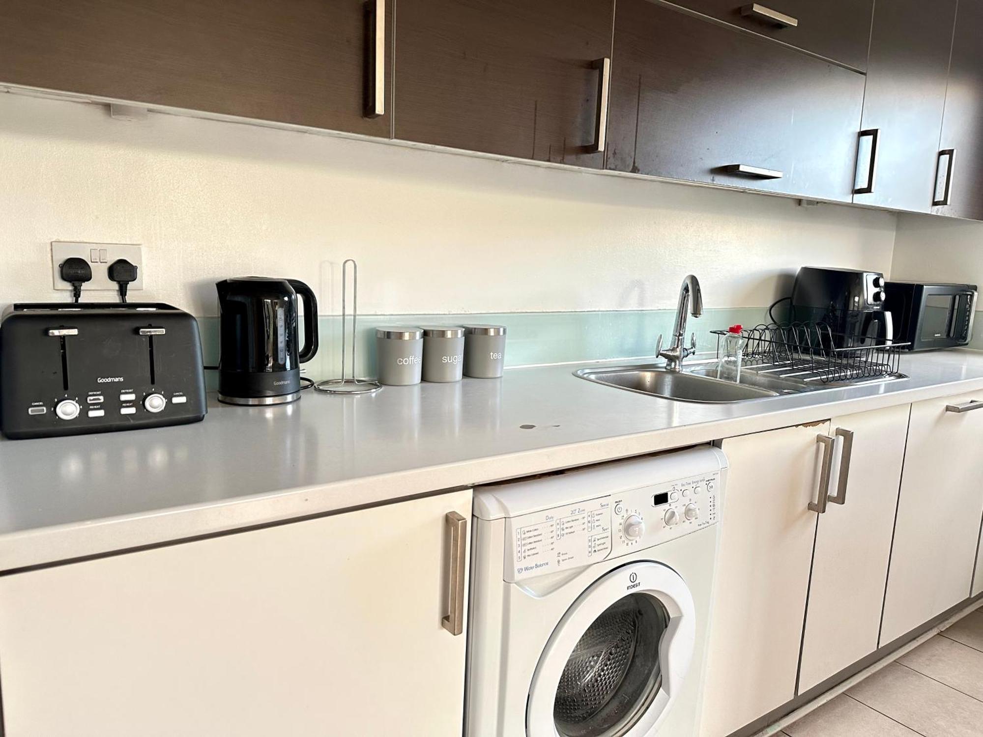 Starlet - 2 Bedroom Near Central Line Appartement *