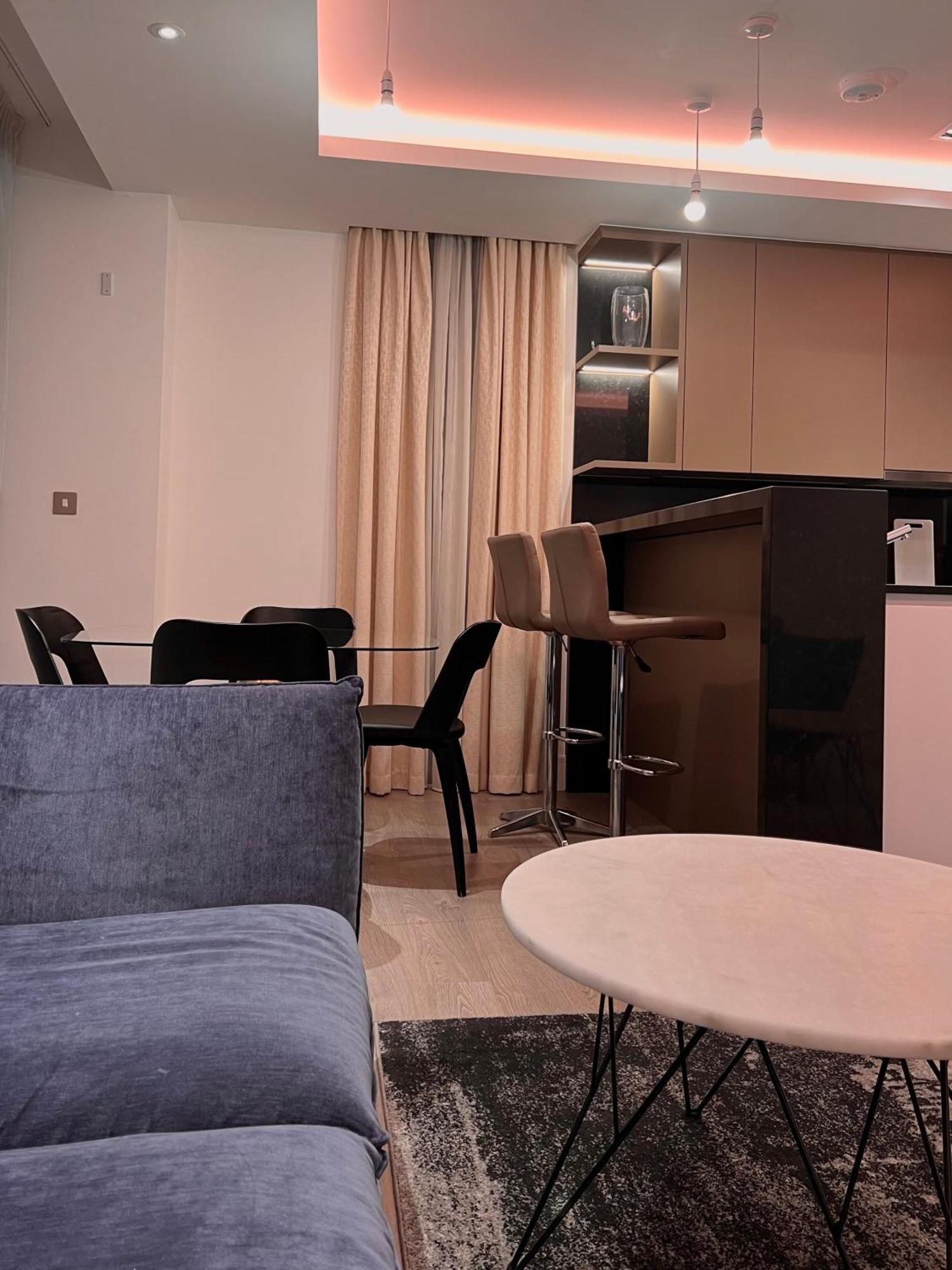 Lejlighed 250 Road 2 Bollinder Place Ec1v 2ah 2bed Luxury Apartments-this Is Full Address *