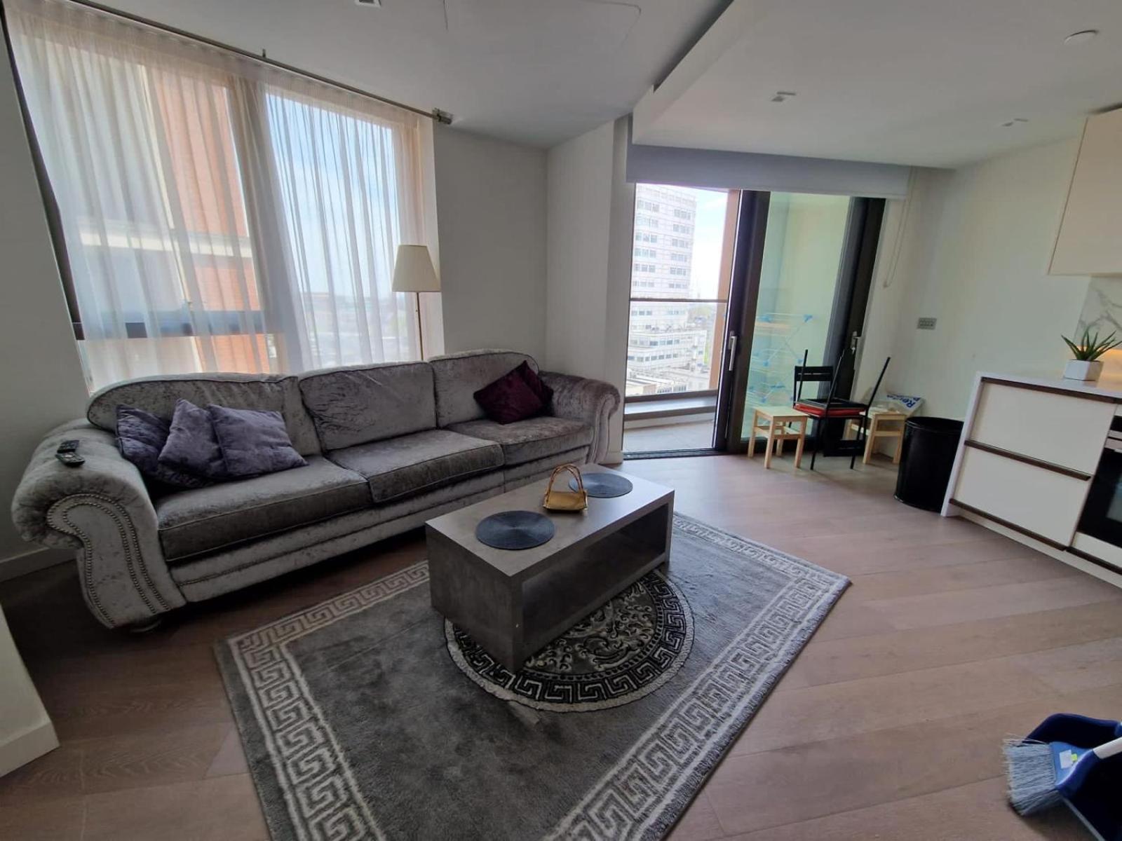One Luxury Bedroom In London