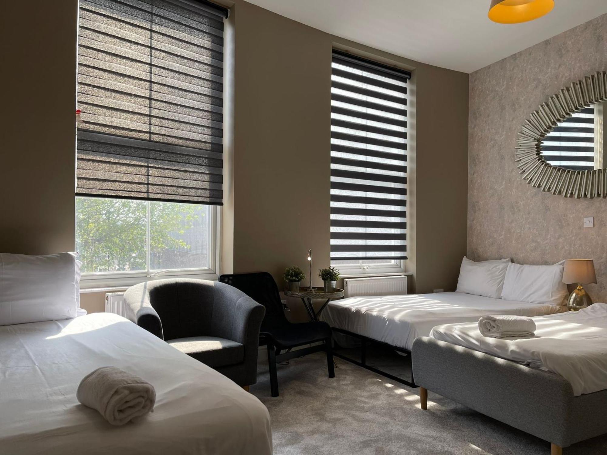 Quadruple Close To King's Cross *