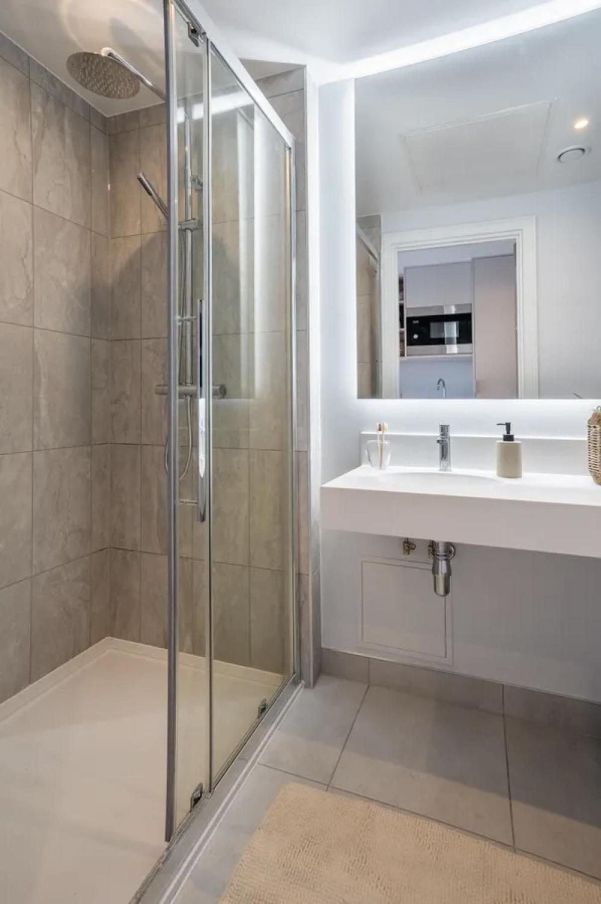En-suite Lägenhet London