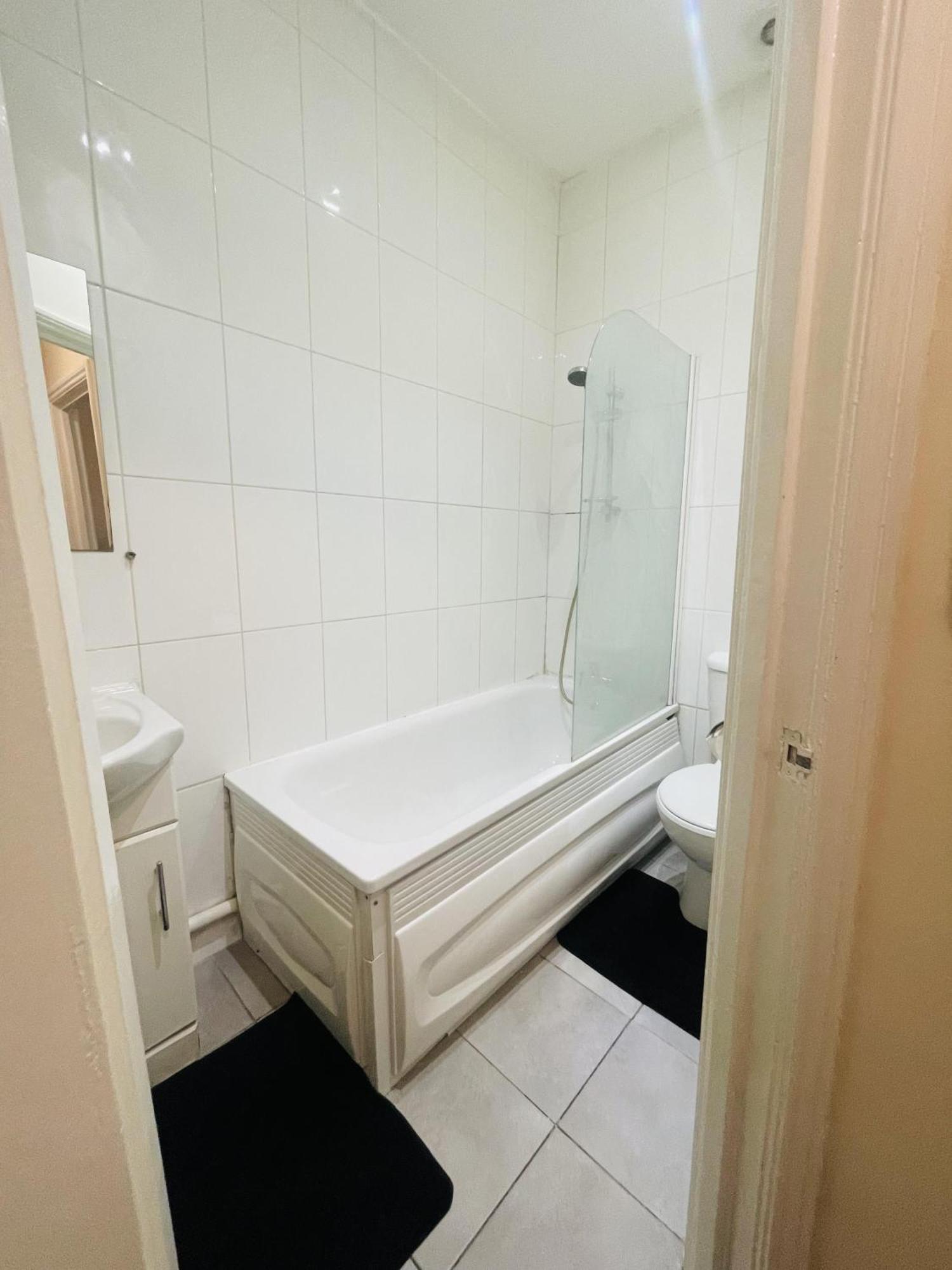 Captivating 2-bed In Paddington Appartamento *