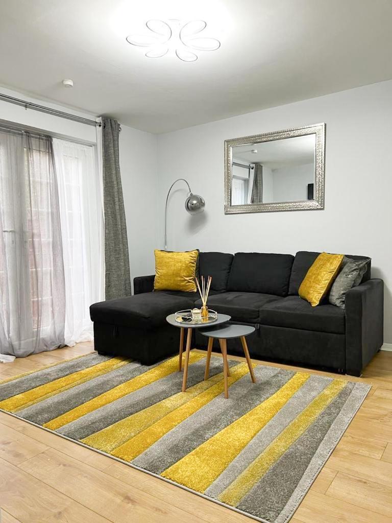 Appartement Beautiful In Beckton With Private Entrance And Garden *
