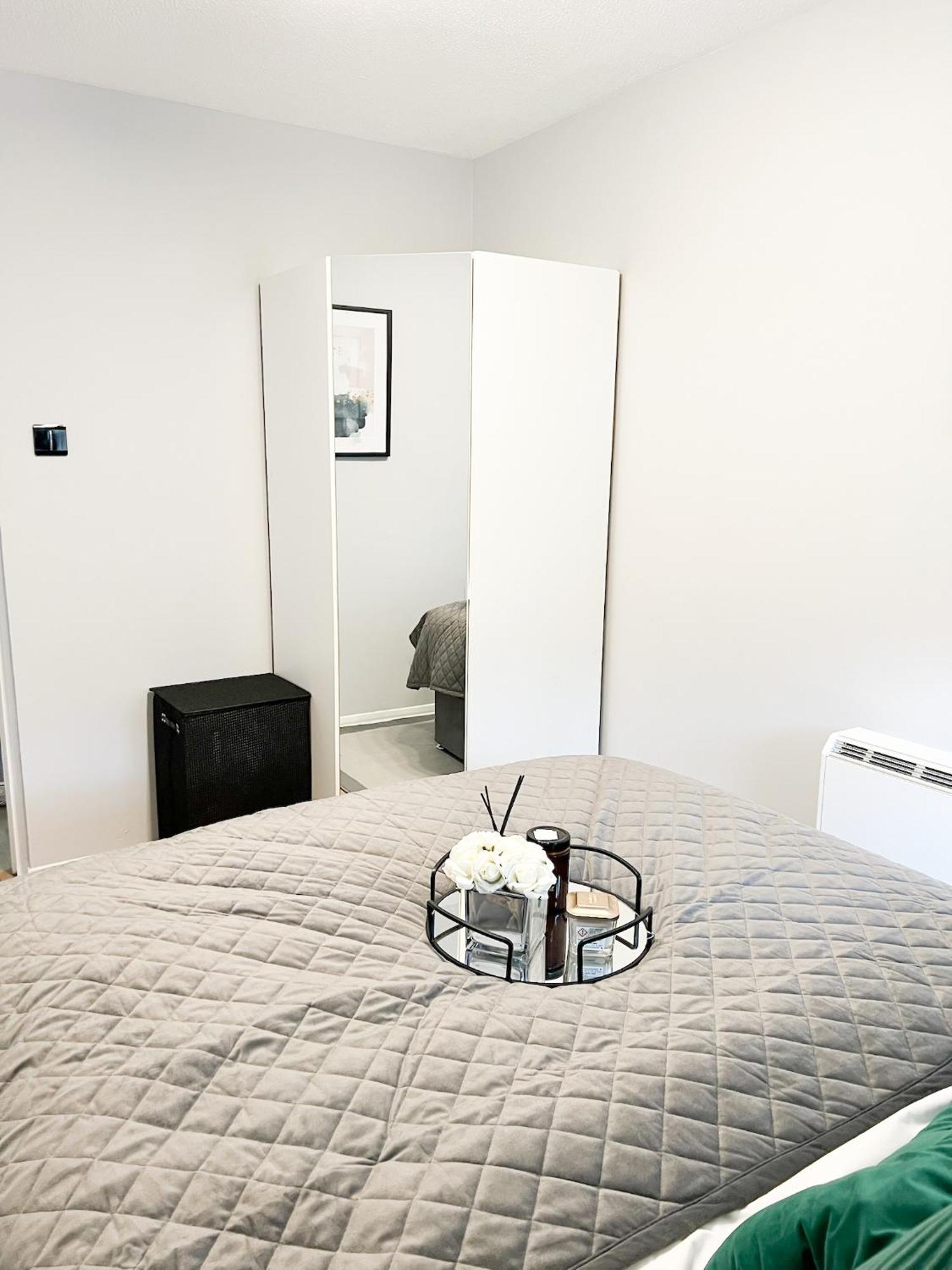 Beautiful In Beckton With Private Entrance And Garden Appartement Londen