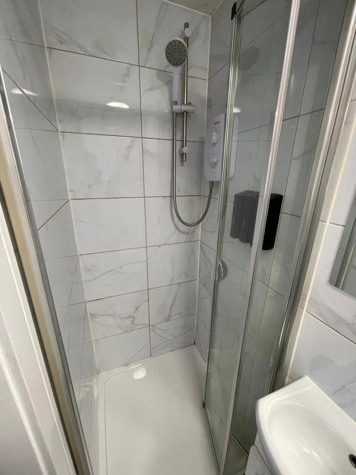 Accommodatie bij particulieren Letzi Private En-suite Near Wembley