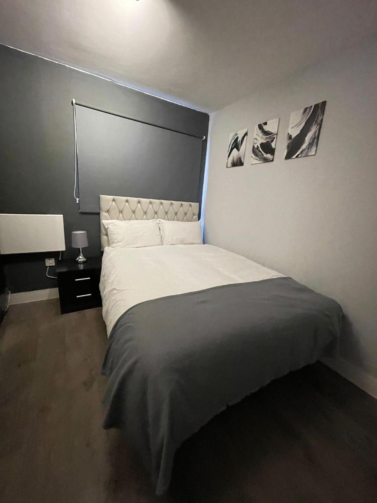 Letzi Private En-suite Near Wembley Londen