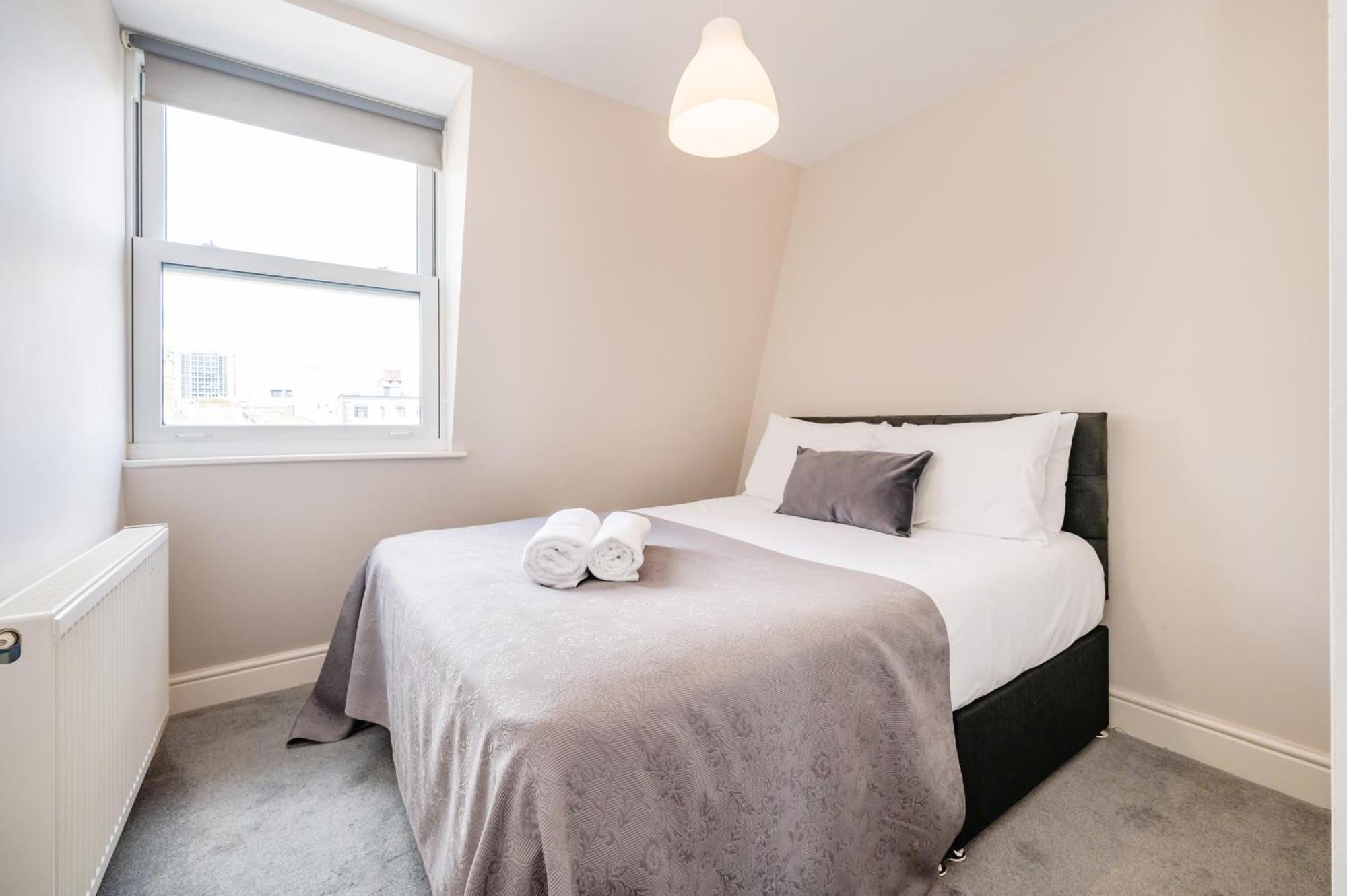 Paddington Modern Apartment London