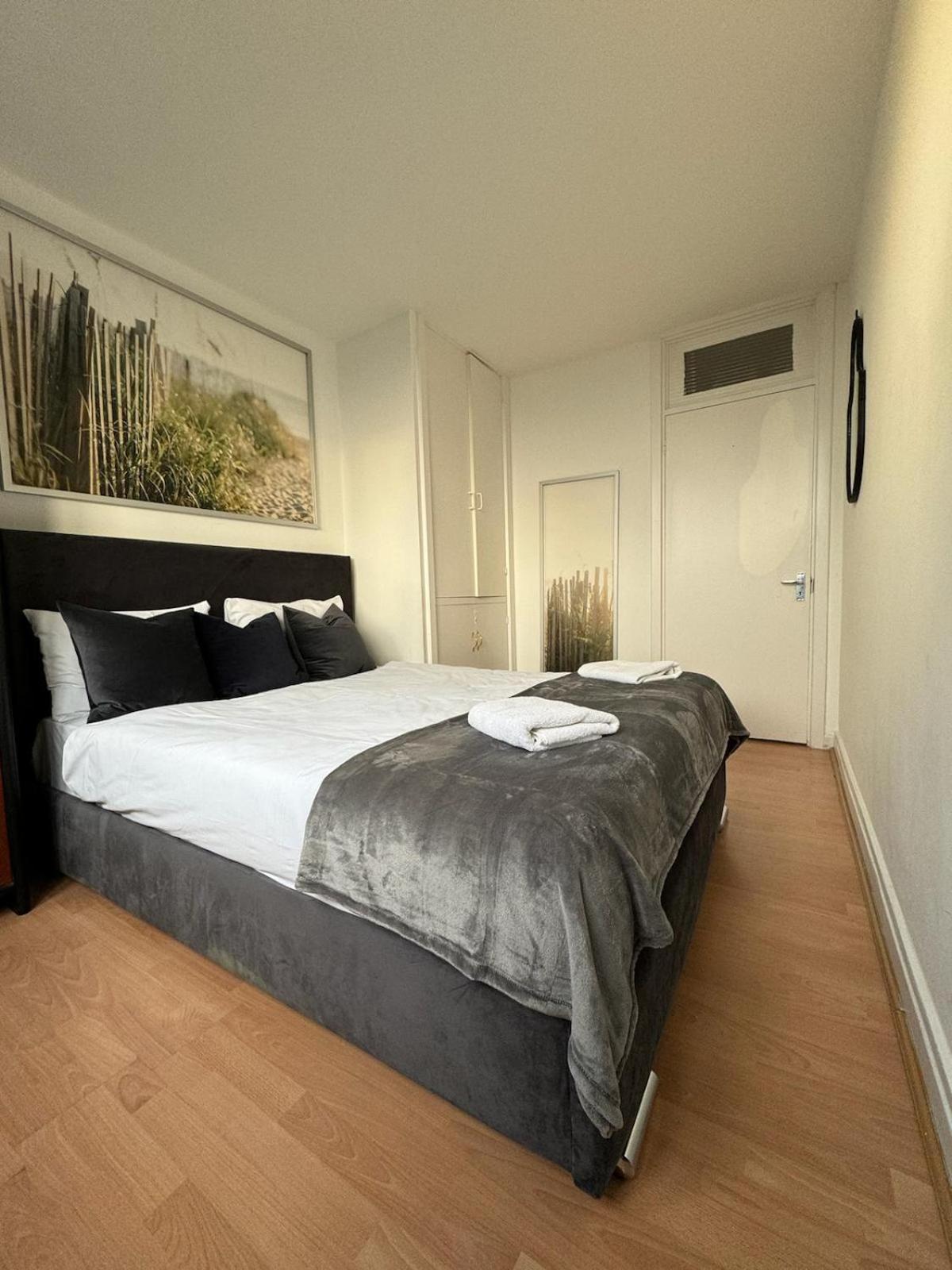 Two Bedroom Edgware Road Lejlighed
