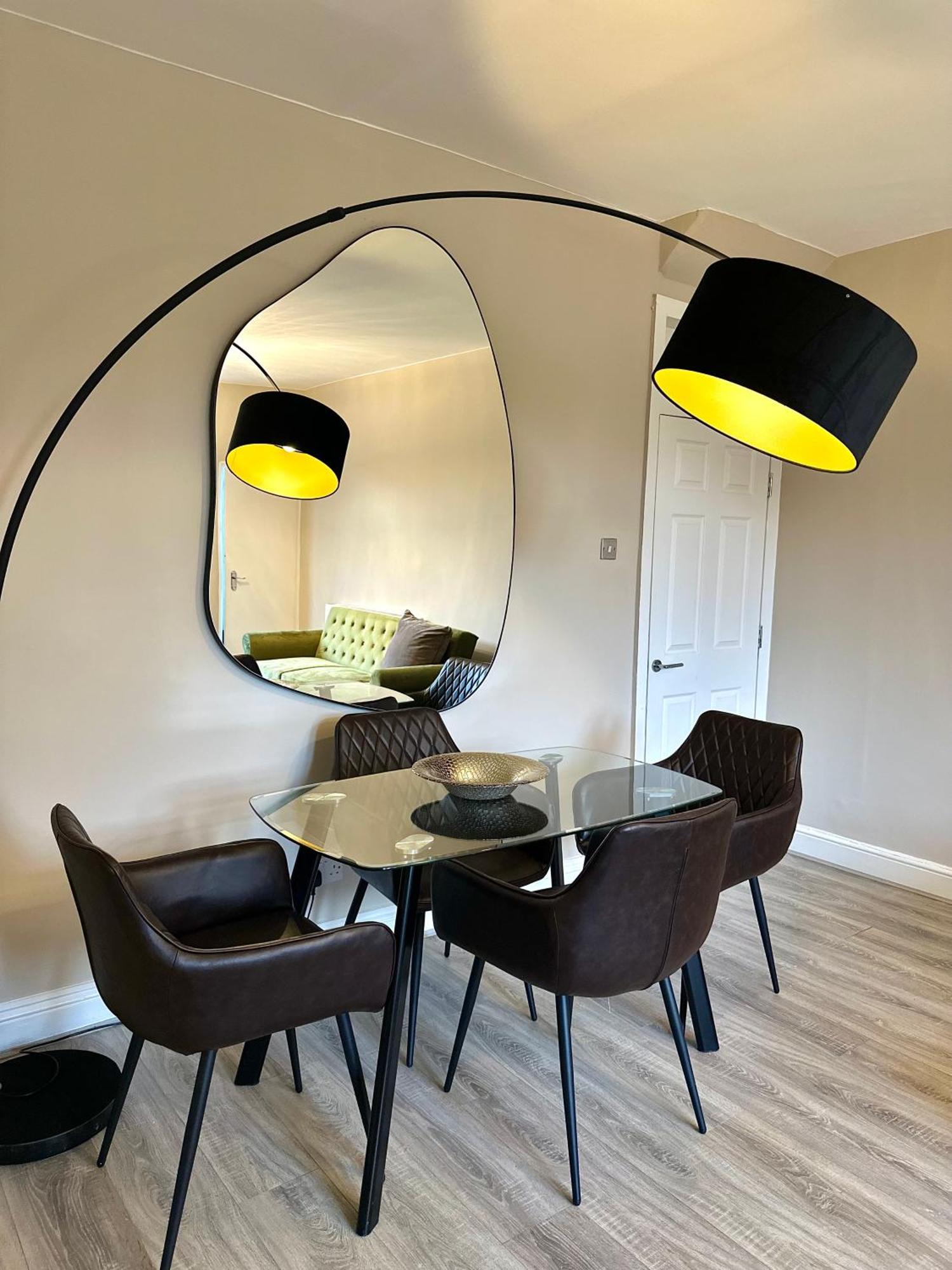 Luxe 4br Retreat Privatunterkunft London