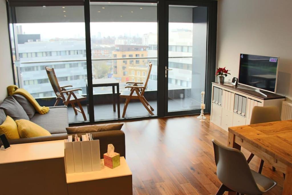 Lejlighed Greenwich Skyline Retreat - 2bed Flat London