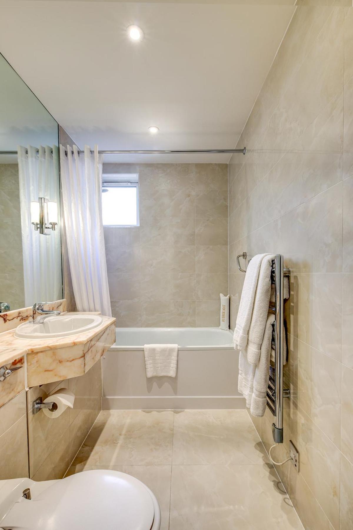 The Rathbone Hotel, Fitzrovia Hotel 4*