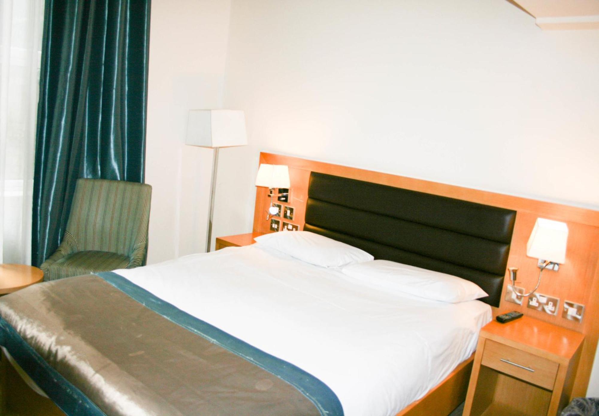 Hotell Cromwell 3*