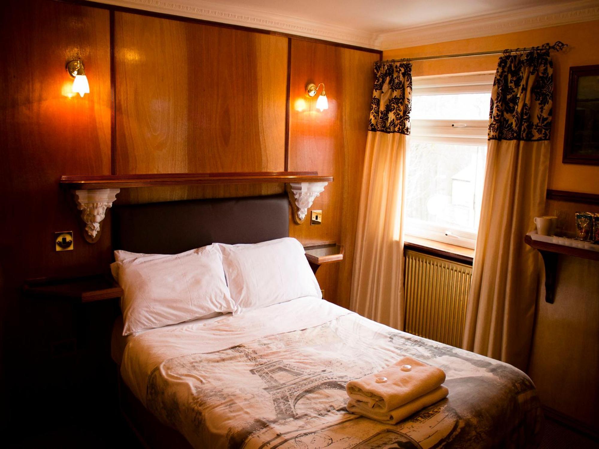 Cricklewood 2* London