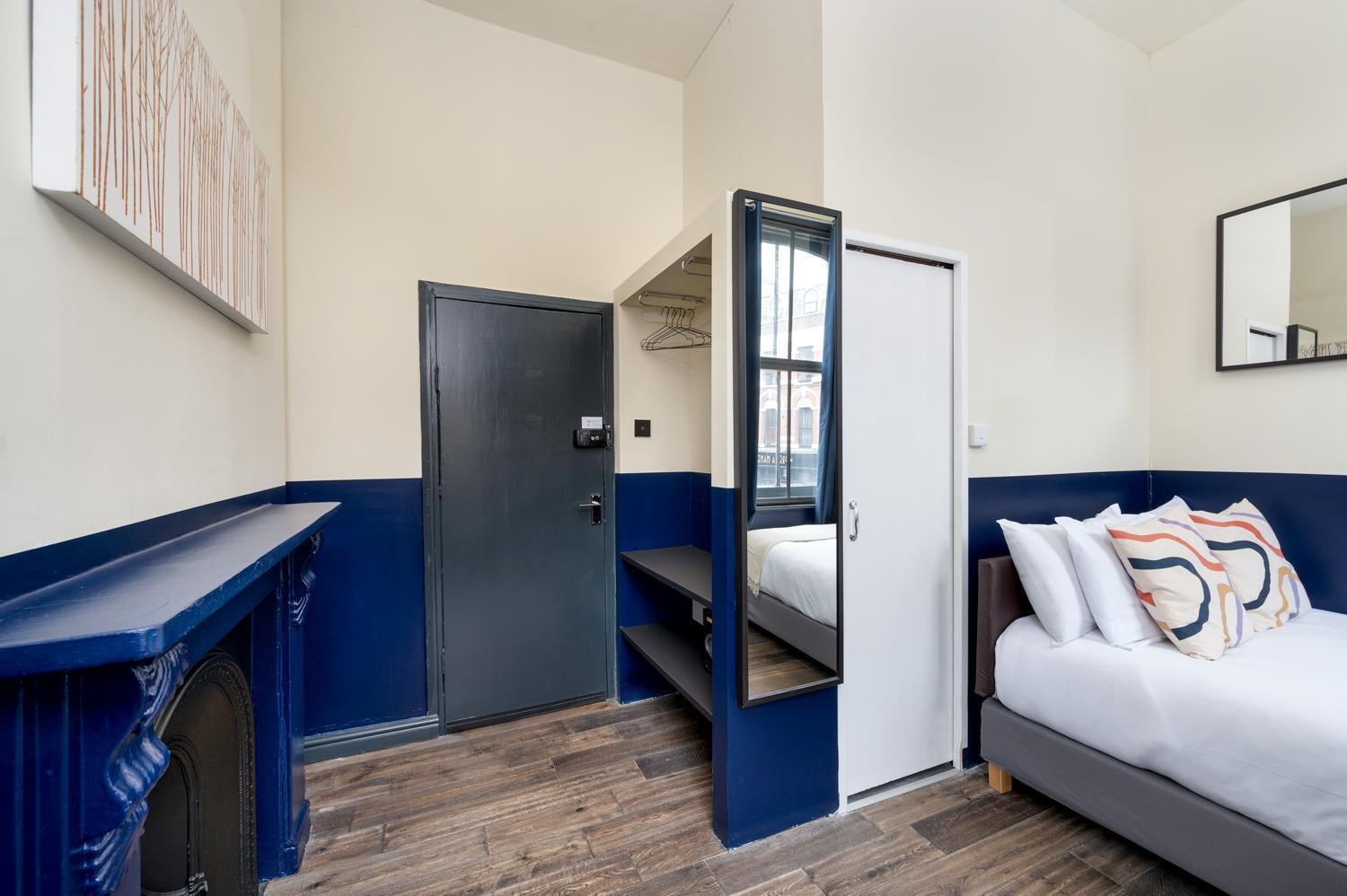 D8 House Apartment