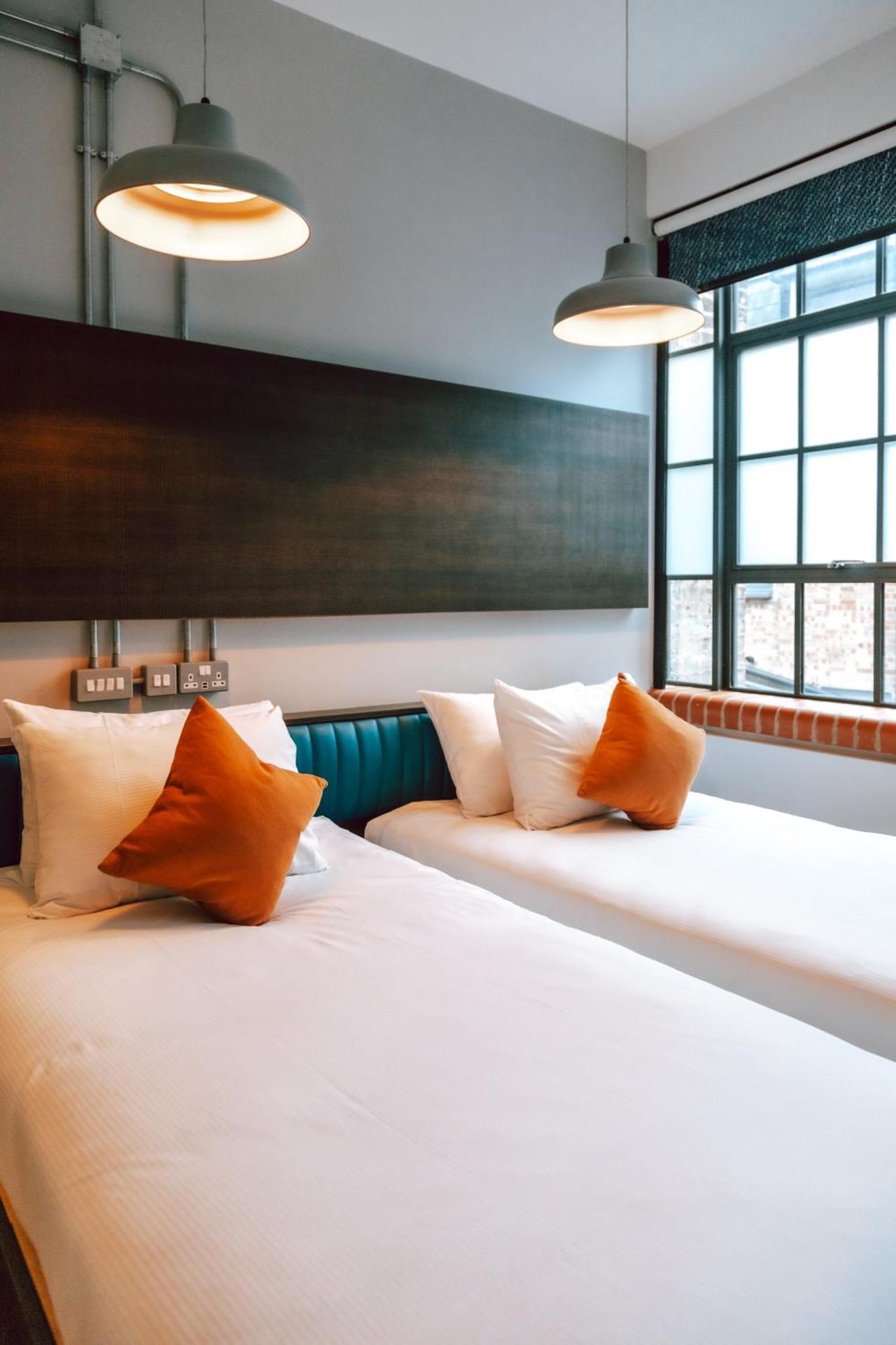 New Road Hotel