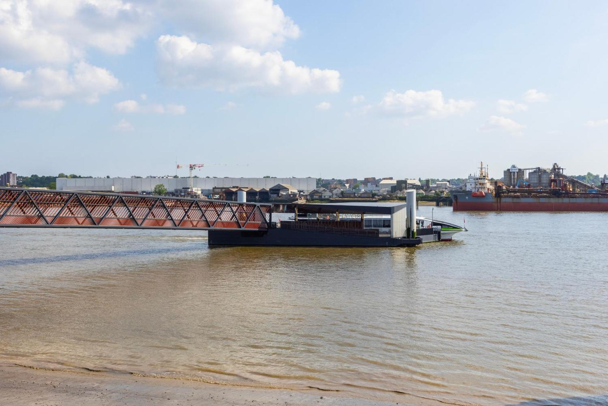 Leilighet Austin David Royal Wharf London