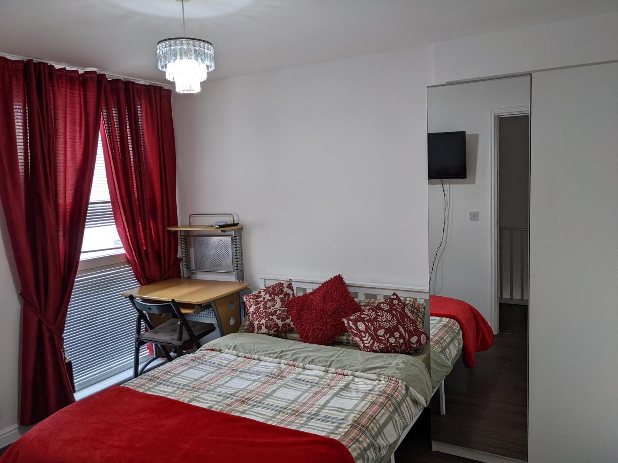 Travelstop #london-ealing Londen