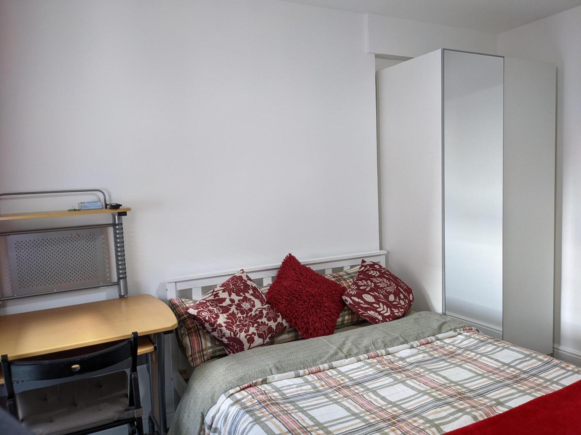 Travelstop #london-ealing Accommodatie bij particulieren *